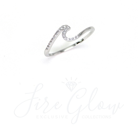 Silver Tone Studded Wave Ring - Picture 5 of 6